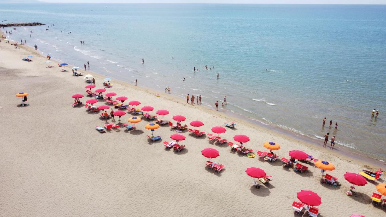 Anxur Village Camping Terracina Ngoại thất bức ảnh